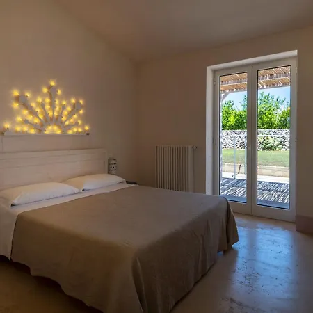 Podere Santa Chiara 컨트리하우스 오트란토